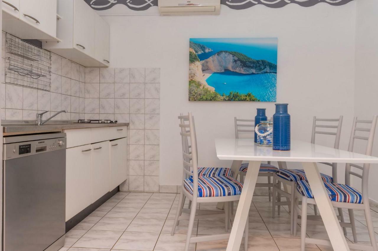 Apartments Adriatic 2 茨里克韦尼察 外观 照片