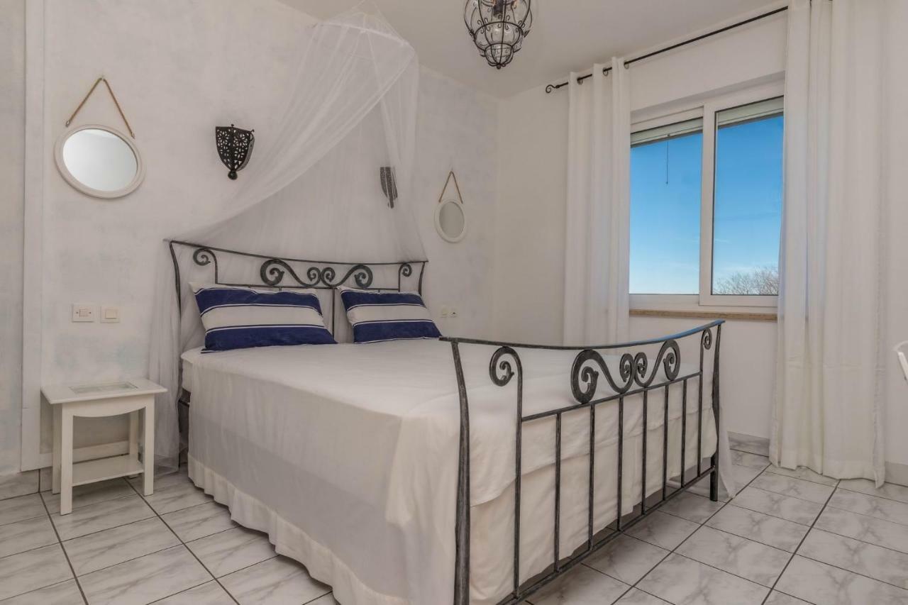Apartments Adriatic 2 茨里克韦尼察 外观 照片